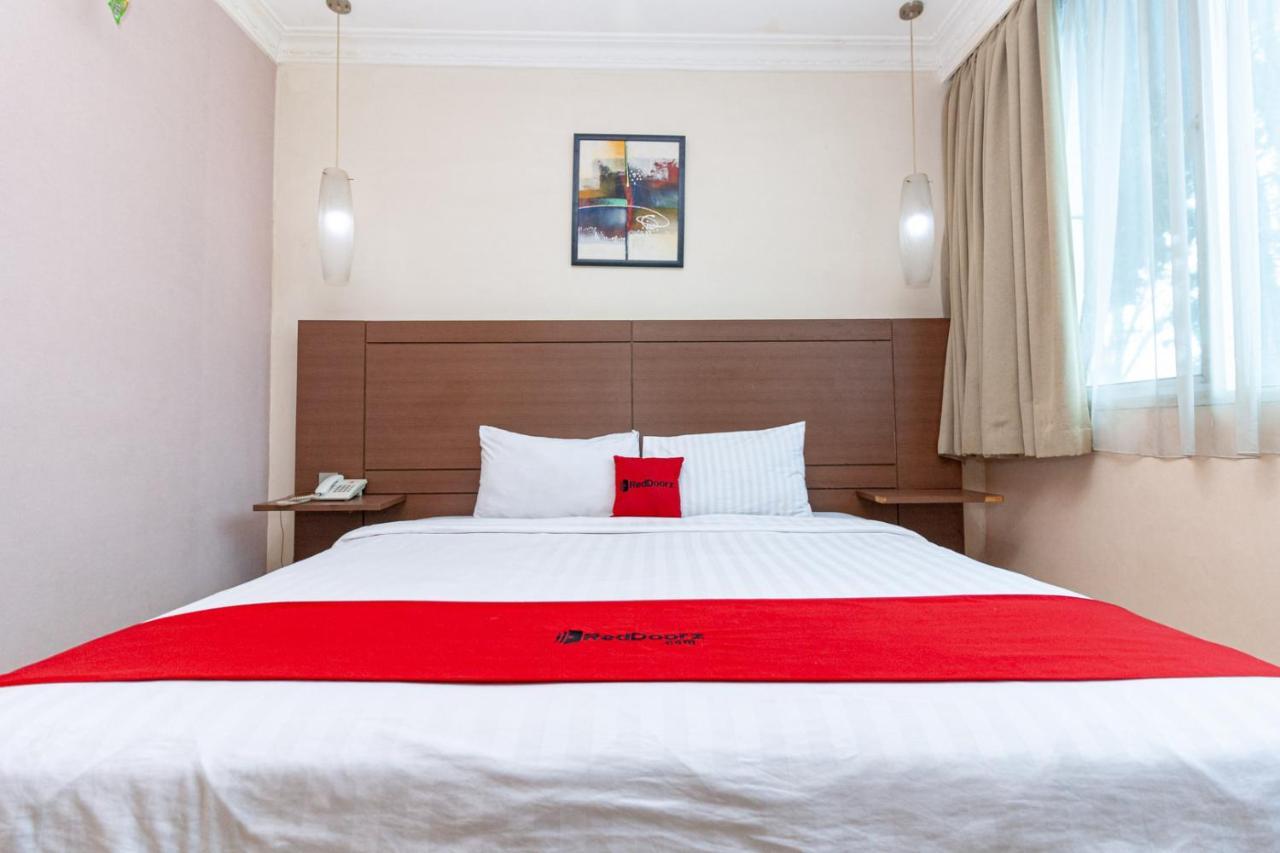 Reddoorz Premium At Hotel Ratu Residence Palmerah Dış mekan fotoğraf