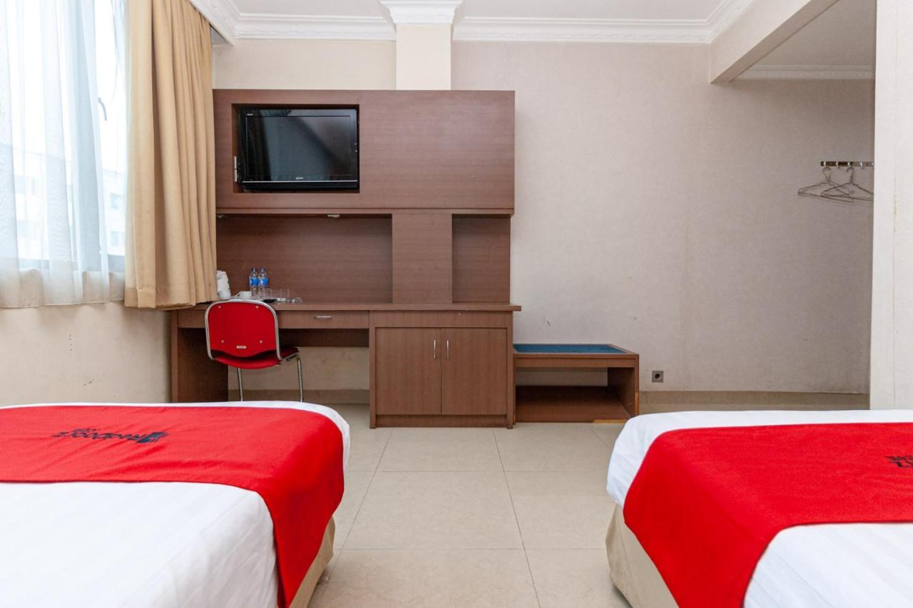 Reddoorz Premium At Hotel Ratu Residence Palmerah Dış mekan fotoğraf