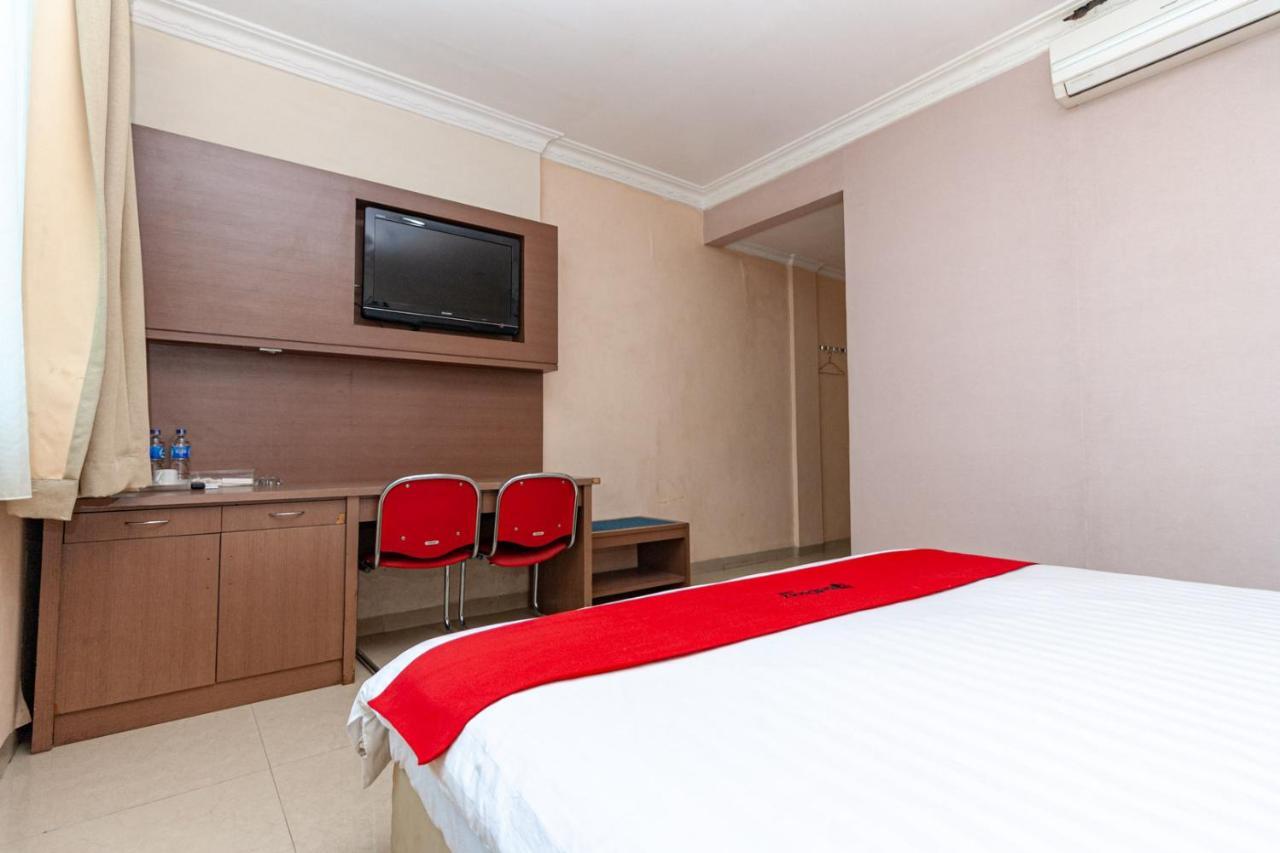 Reddoorz Premium At Hotel Ratu Residence Palmerah Dış mekan fotoğraf