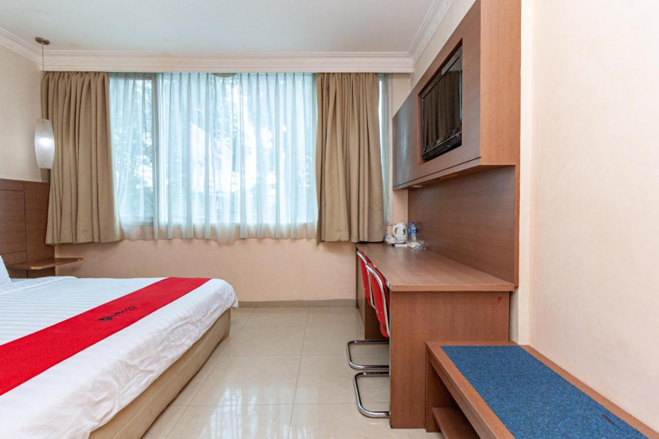 Reddoorz Premium At Hotel Ratu Residence Palmerah Dış mekan fotoğraf